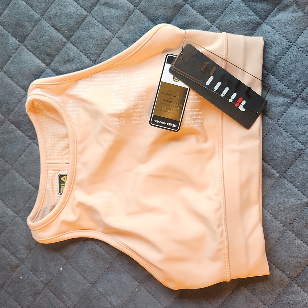 Fila Grete neck high bra ☆ Size SMALL ☆ peach color with pads ☆ NWT
